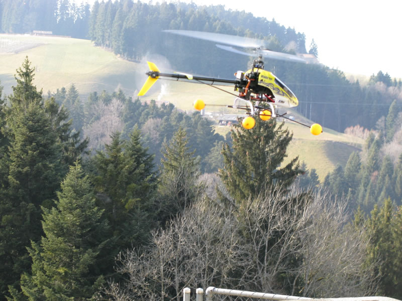 Blade 400 Erstflug