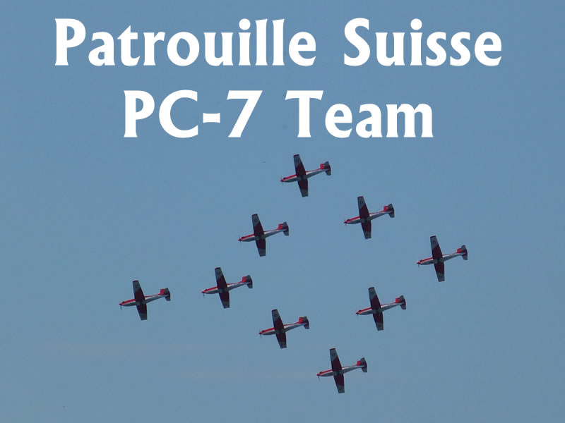 Patrouille Suisse auf unserem Feld